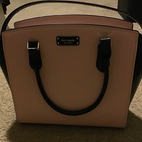 Kate Spade purse. Brand new. Never used. - Picture 2 of 4